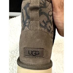 Boot = UGG Australia boots classic street Graffiti Mini Slate